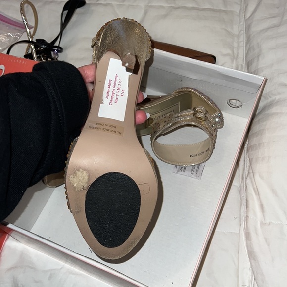 Heels - Picture 6 of 9